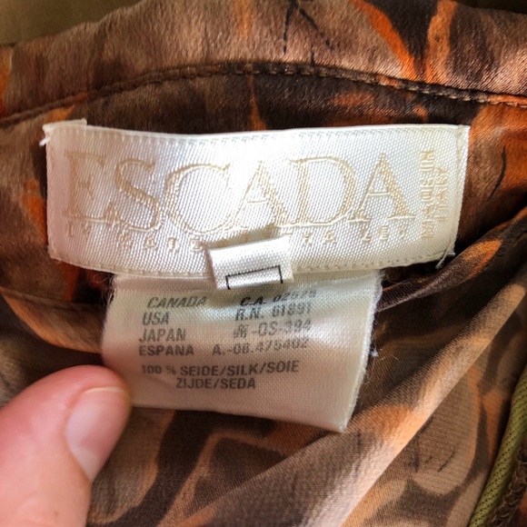 Vintage Silk ESCADA blouse, leaf pattern - Picture 3 of 4